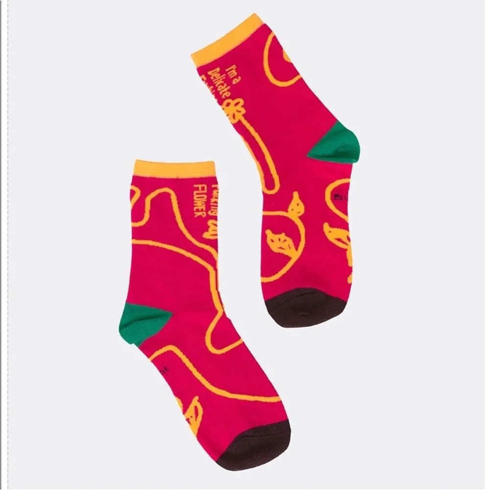 New I’m a delicate f@cking flower novelty gag gift socks unisex
